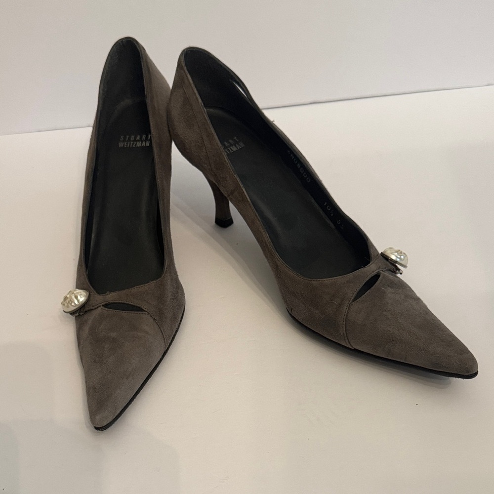 Stuart Weitzman 10-1/2 narrow Taupe Suede Heels with Gem Detail